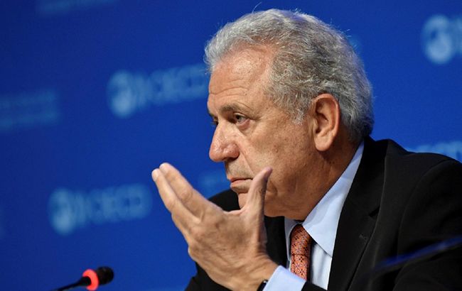 Еврокомиссия объявила об успешном выходе ЕС из миграционного кризиса