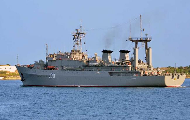 Возвращения Украине кораблей из Крыма решается в политической плоскости, - глава ВМС