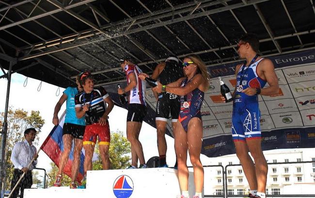 Украинка Елистратова выиграла "бронзу" чемпионата Европы по триатлону