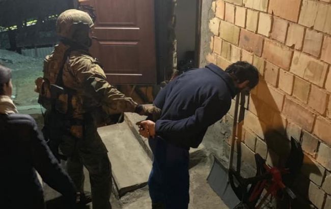 Начальник відділу СБУ викрили на вимаганні 110 тис. доларів