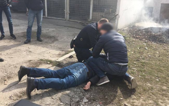 ГБР задержала на взятке в Днепре оперуполномоченного полиции