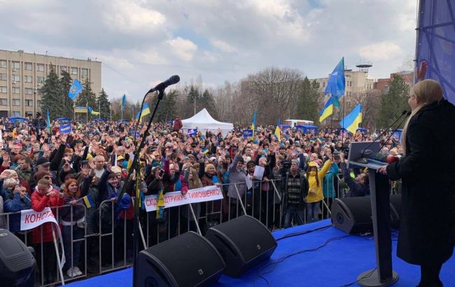 Тимошенко у Слов&rsquo;янську розповіла, як досягти миру
