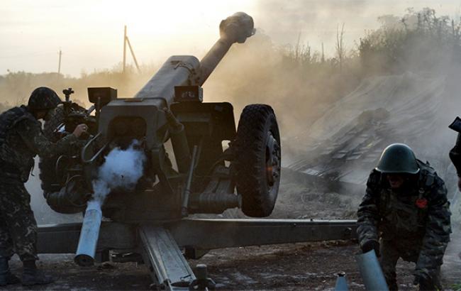 Боевики за сутки 41 раз пытались атаковать позиции сил АТО, - штаб