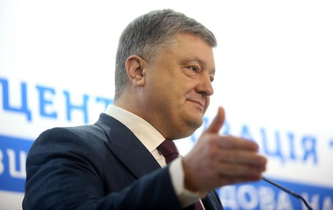 Порошенко задекларировал почти 1 млн гривен дохода от вкладов в банке