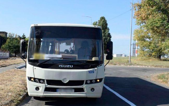 У Києві водій кинув бойову гранату у маршрутку, щоб "налякати" колегу (фото)