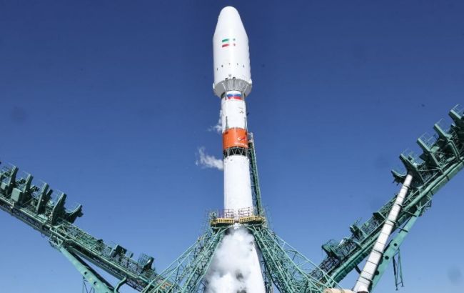 Будет шпионить за Украиной? Россия вывела в космос иранский спутник