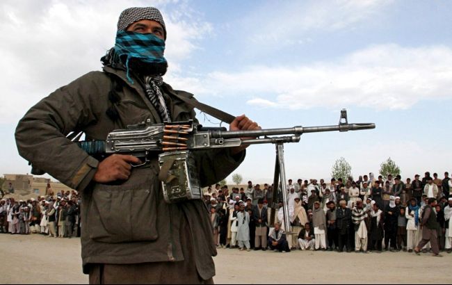 Число жертв нападения на полицейских в Афганистане достигло 12