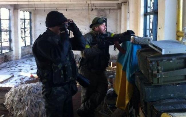 Бої за донецький аеропорт: бойовики втратили частину флангових позицій, - ІО