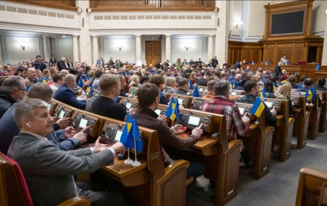 Тимошенко пропонує передати 84 млрд надприбутків з тарифів вітчизняним виробникам зброї