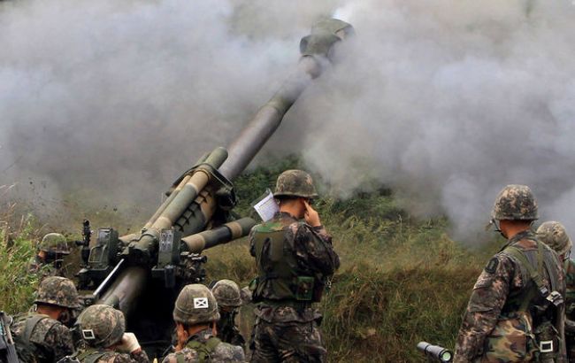 КНДР провела военные учения на границе с Южной Кореей