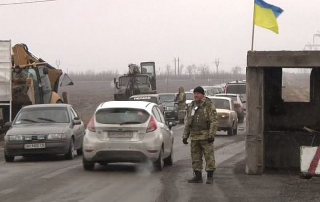 Штаб АТО сообщил о повреждении опорного пункта ГПС после обстрела Марьинки