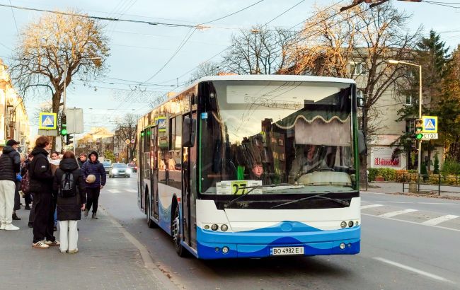 Цены на проезд повышают в еще одном областном центре: сколько будет стоить билет