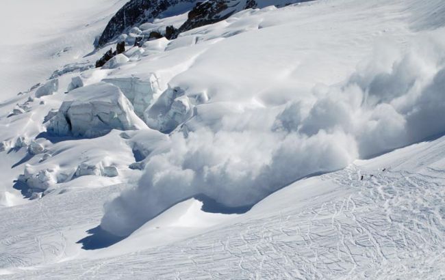 В высокогорье Карпат сохраняется лавинная опасность