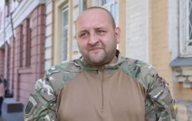 На блокпосту обстреляли машину ДУК "Правый сектор"