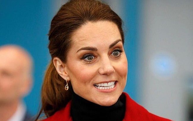 Кейт Миддлтон уличили в "донашивании" платьев (фотофакт)
