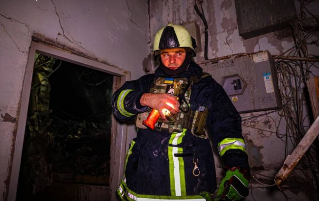 У ДСНС показали відео і фото наслідків російського обстрілу Харкова