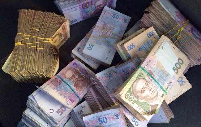 У Київській області податківцю 2 млн гривень подарувала його мати, - розслідування