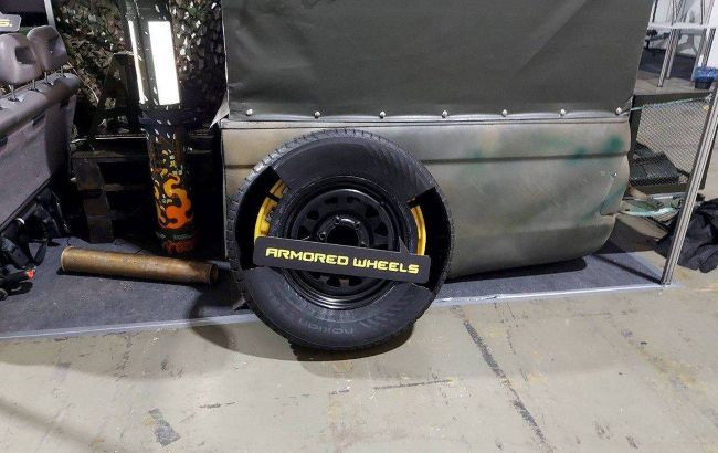 В Україні тестують "броньовані колеса" для бойових пікапів: в чому їх особливість