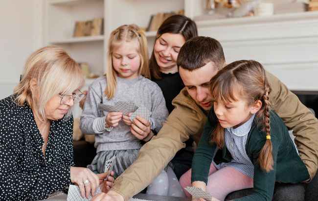 Какую помощь получают украинцы, усыновившие ребенка во время войны