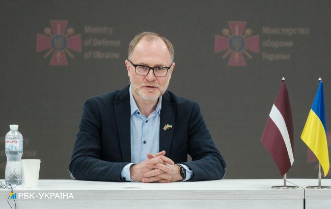 Міноборони Латвії озвучило позицію щодо відправки миротворців до України