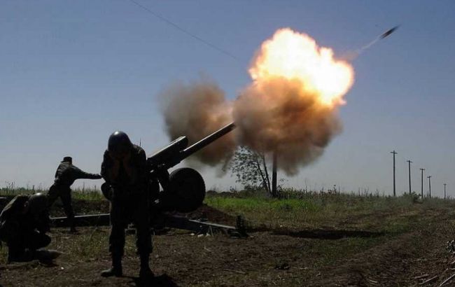 На Донбассе из-за обстрелов боевиков погибла женщина