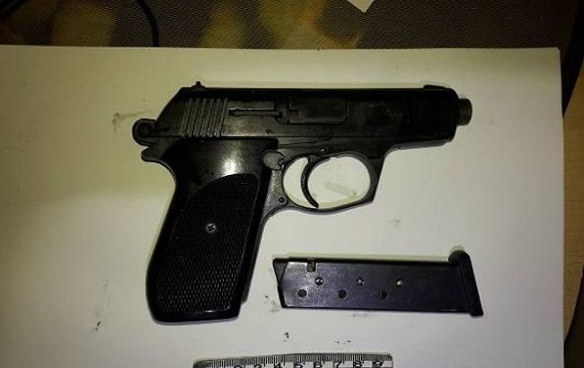 В Днепре неизвестные стреляли по людям с балкона жилого дома