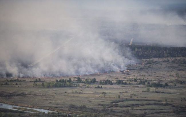 Пожар под Чернобылем: ликвидировано 0,1 га площади тлеющего торфа