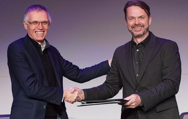 Автокомпании Peugeot и Fiat Chrysler объявили о слиянии