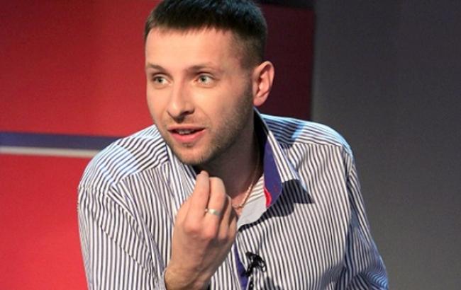 Нардеп Парасюк заявляет, что ему повредили автомобиль