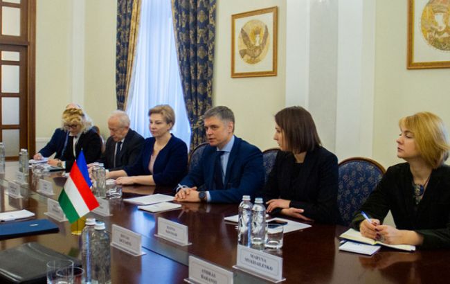 Украина рассчитывает, что Венгрия разблокирует диалог Украины с НАТО