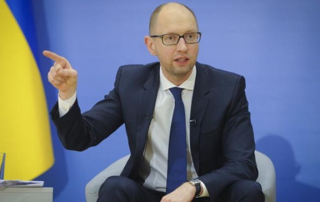Яценюк призвал Раду ускорить рассмотрение закона о возвращении валютной выручки