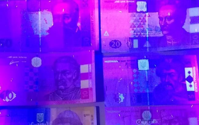 Боевики завозят на Донбасс оборудование для печати фальшивой гривны, - МВД
