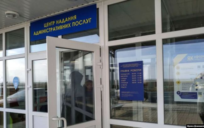 На двух КПВВ на Донбассе построят сервисные центры