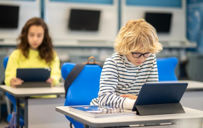 Від таблиць до ШІ: як шкільна інформатика змінюється і готує дітей до цифрового світу