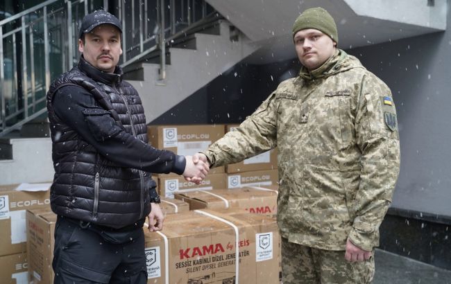 "Сталевий фронт" Ахметова передав енергетичне обладнання для K2 на 2 млн гривень