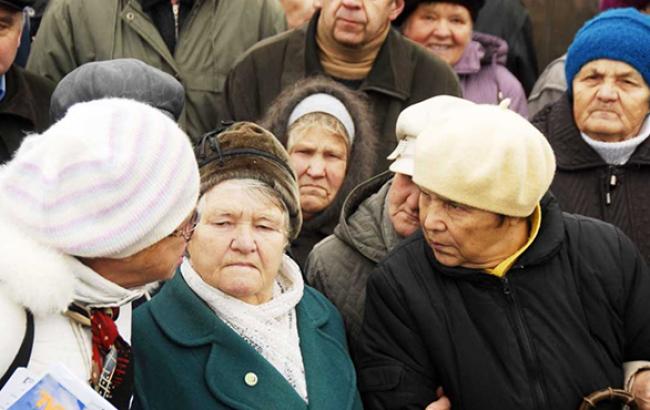 Рада разрешила женщинам до 2022 г. выходить на пенсию в 55 лет при наличии трудового стажа