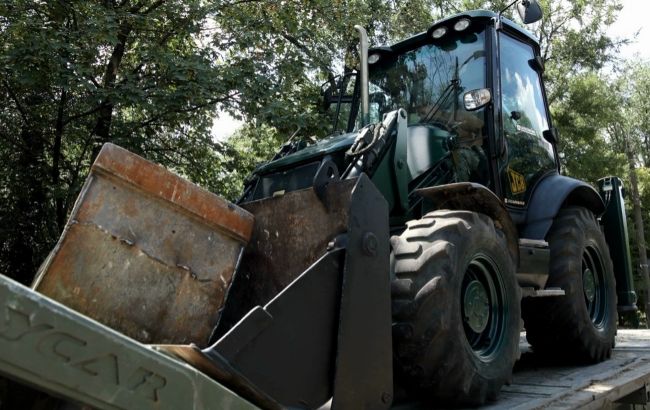 "Сталевий фронт" Ахметова передав морпіхам 39-ї бригади нову партію допомоги