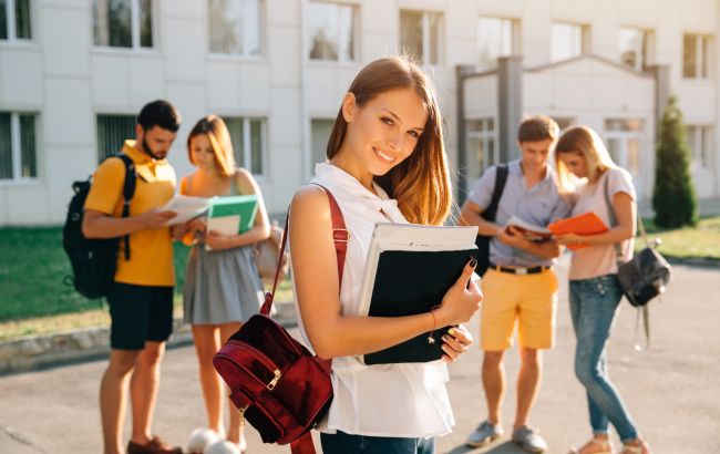 Транспорт, культура, розваги: які знижки надає студентський квиток і як ними скористатись