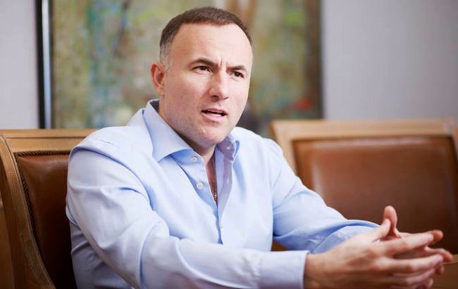 Фукс передав спецпризначенцям ЗСУ ще одну партію дронів та автомобілів