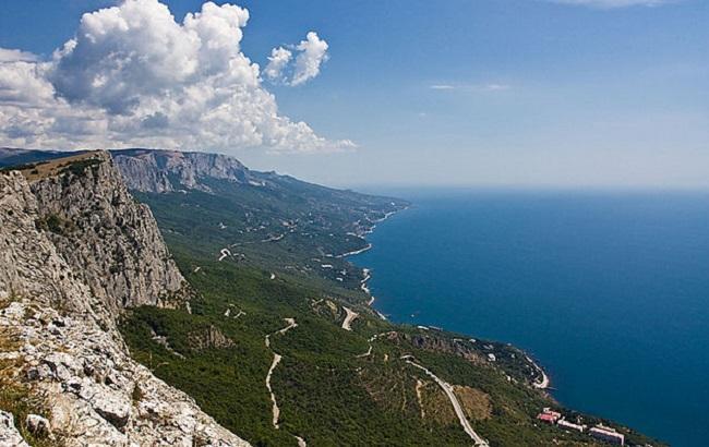 У берегов Крыма столкнулись два судна, есть жертвы