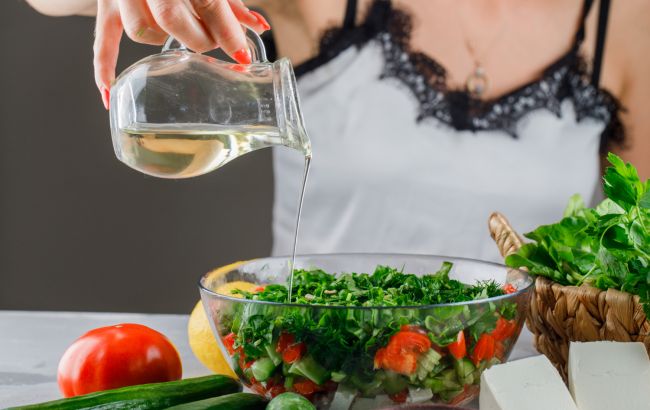 Як з'їсти денну норму овочів у салаті: 10 рецептів корисних весняних соусів