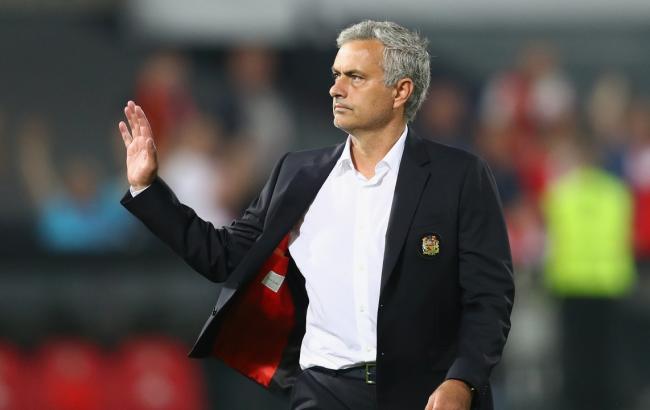 Моуринью обеспокоен недостаточной поддержкой в "Манчестер Юнайтед"
