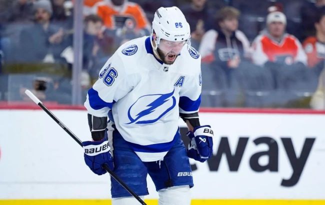 Вінгер "Тампи-Бей" з хет-триком став головною зіркою вечора НХЛ: відео