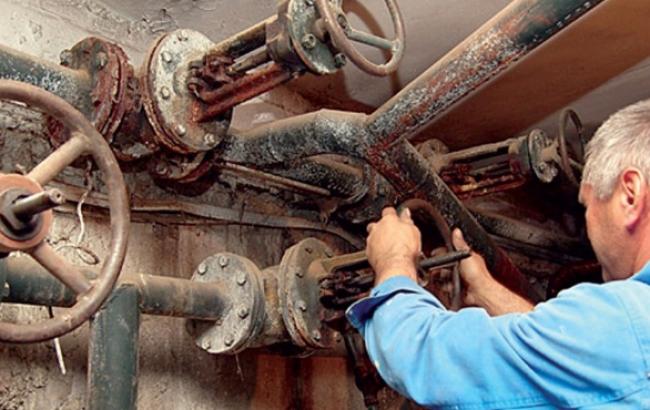 В Киеве количество домов без горячей воды увеличилось до 57, без отопления - до 40