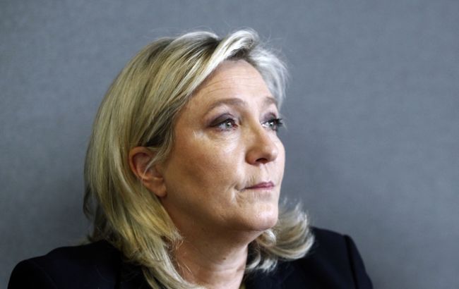 Ле Пен уличили в плагиате предвыборных выступлений Фийона