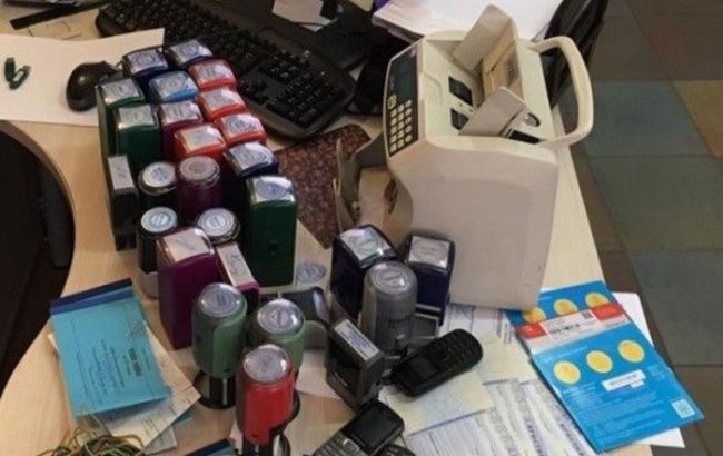 В Киеве выявили конвертационный центр с оборотом 700 млн грн