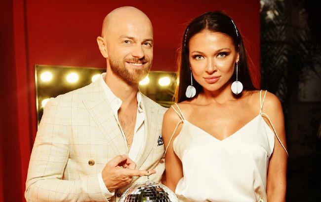 "Допомагаємо на своєму фронті": дружина Влада Ями розповіла, чому хореограф не повернувся в Україну