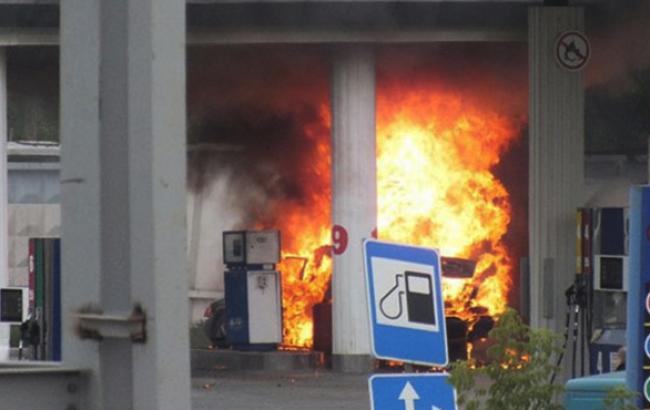 В Киеве на АЗС произошел взрыв