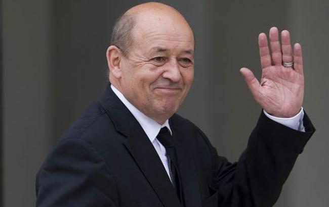 Франція на даному етапі відмовилася постачати зброю Україні