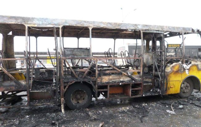 В маршрутку на Лесной бросили коктейль Молотова